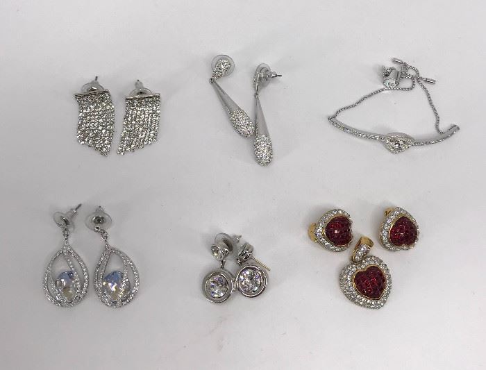 Vintage Swarovski Jewelry https://ctbids.com/#!/description/share/45992