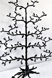 Michael Aram Espalier Tree https://ctbids.com/#!/description/share/46003