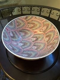 I love this gorgeous bowl. 