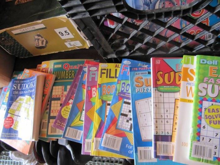 NICE LOT OF PUZZLE BOOKS FIND A WORD BOOKS