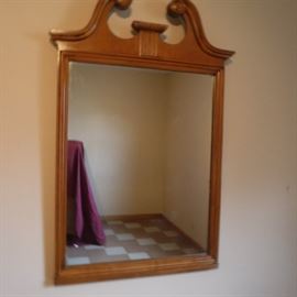 Kling Factory Maple Mirror http://www.ctonlineauctions.com/detail.asp?id=757225