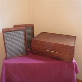 Gerrard Phonograph and Speakers http://www.ctonlineauctions.com/detail.asp?id=757987