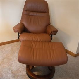 Ekornes Chair and Footstool http://www.ctonlineauctions.com/detail.asp?id=758022