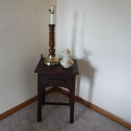 Mission Side table, Lamp, Fenton Vase http://www.ctonlineauctions.com/detail.asp?id=758023