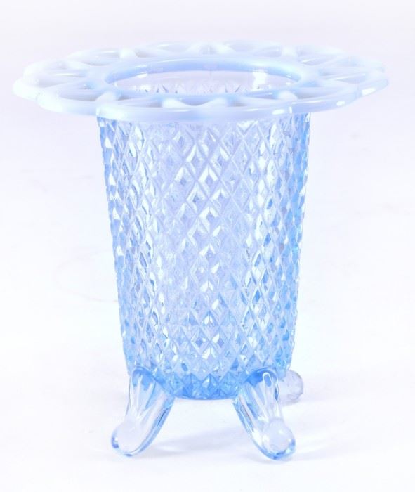 Lot 4:	4 Footed Lace Edge Blue Opalescent Glass Vase 