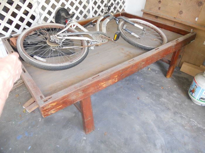 Base for oriental Wedding Bed