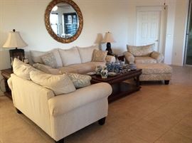 RTG Living Room Set, like new....