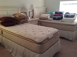 Holland House Twin Bedroom set, new mattresses...
