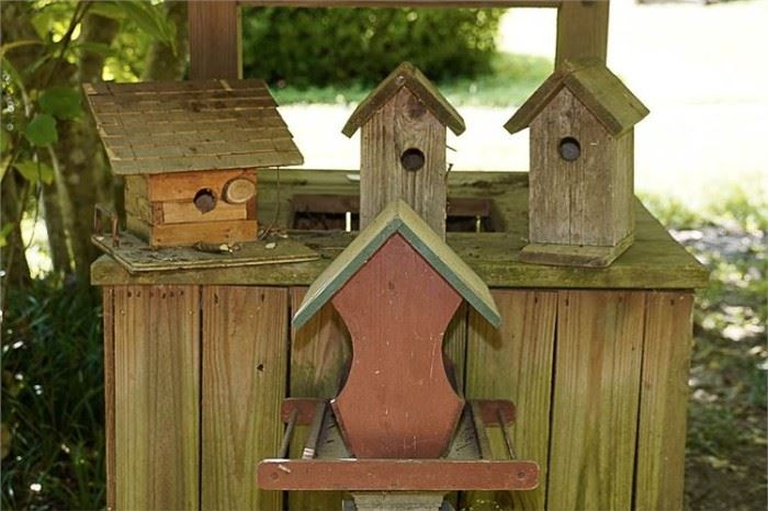 189MZ Lot of Four 4 Bird Houses Feeders