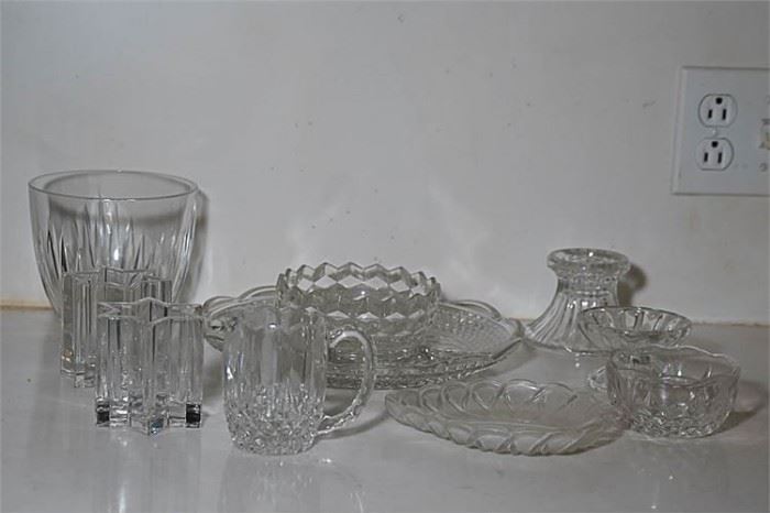221MZ Miscellaneous Lot of Glassware