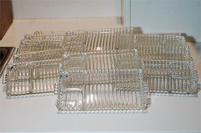 222MZ Lot of Pressed Glass Serving Trays