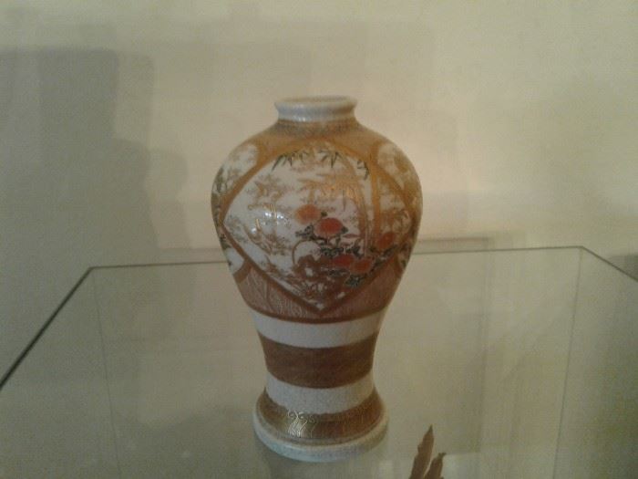 Asian pottery Nippon