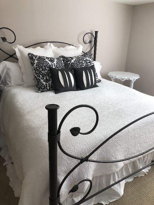 King ron bed - black, 
STEARNS & FOSTER mattress set and designer linens