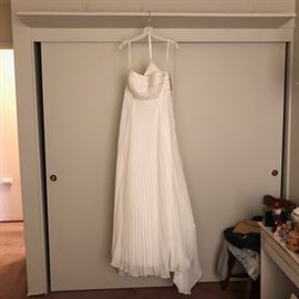 David's Bridal Strapless Sweetheart Wedding Gown-Ivory Size 12 NWT