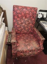 Vintage recliner with heat and massage