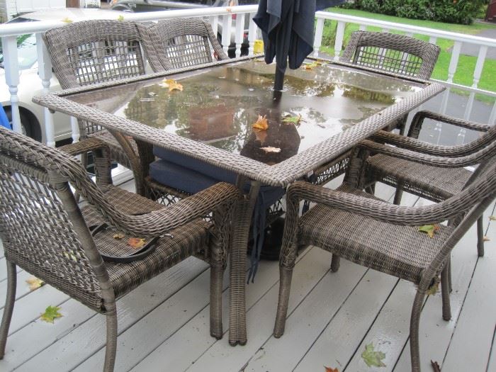 outdoor table & chairs