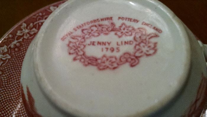 CLOSE-UP...ROYAL STAFFORDSHIRE / ENGLAND..."JENNY LIND 1795"