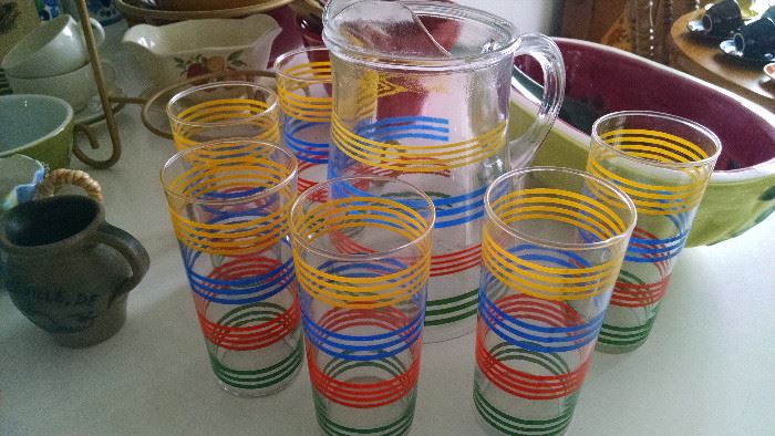 **VINTAGE*** MULTI-PRIMARY COLOR ICE TEA SET