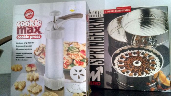 NEW IN BOX....KITCHEN ACCESSORIES