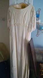 VINTAGE 1967 WEDDING GOWN