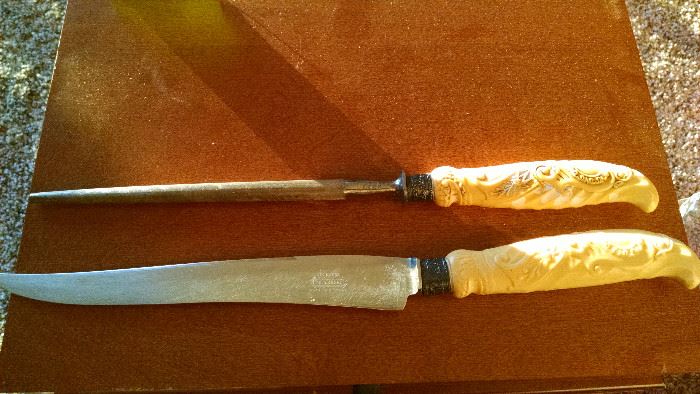 ANTIQUE CARVING SET