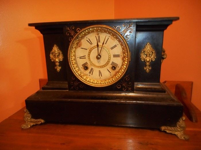 Mantel Clock