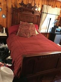 Gorgeous Antique Bed (bedding sold separately) $ 428.00