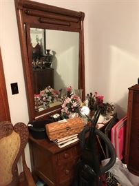 Antique Dresser / Mirror $ 326.00