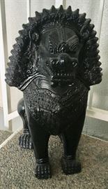 Shisa (Lion-Dog) Closed-mouth keeps good spirits in