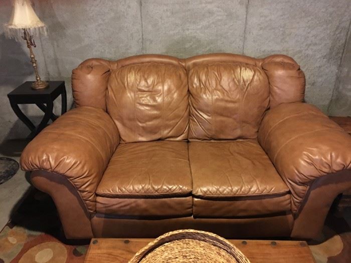 Lane leather love seat in great condition.