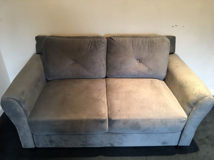 Stunning Living Situations grey velvet love seat, in excellent condition!