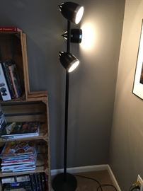 3 bulb floor lamp, black.