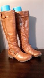 Brown leather boots, size 10.