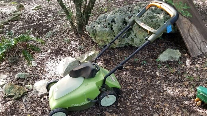Electric battery powered lawn-mower