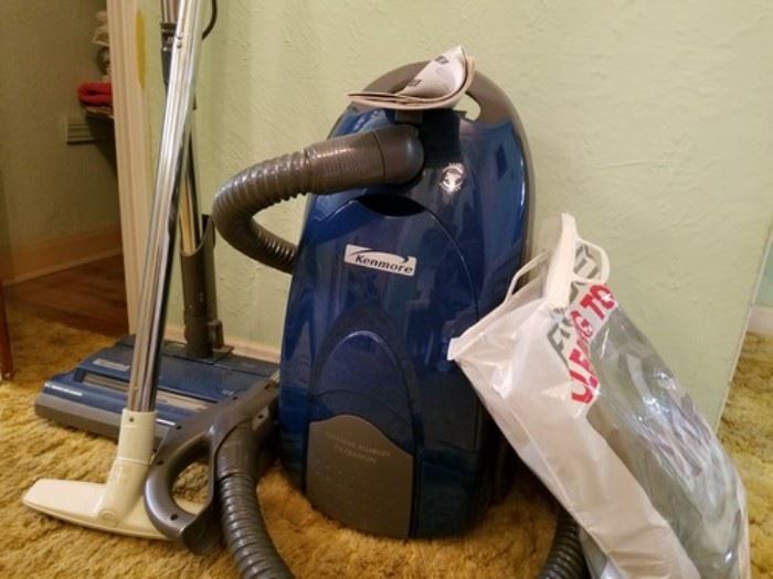 Kenmore vacuum with attachments
