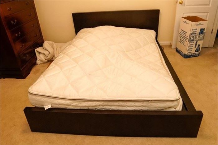 Japanese Style Bed with Select Comfort Mattress