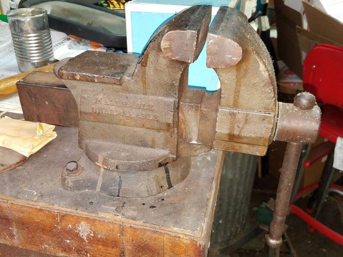 Malleable Unbreakable vise
