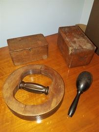 Antique sewing equipment (wood puzzle folding box and more)