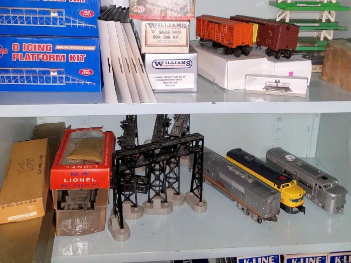 Model train parts & accessories