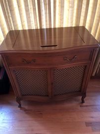 Gorgeous Motorola with Drexel Console in mint condition.