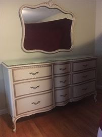 Drexel Dresser, Mirror , Full Bedframe & 2 Nightstands