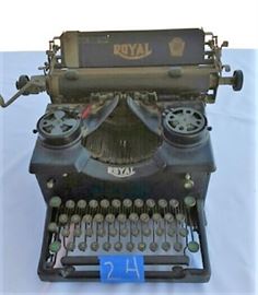 Royal typewriter                 https://ctbids.com/#!/description/share/47016