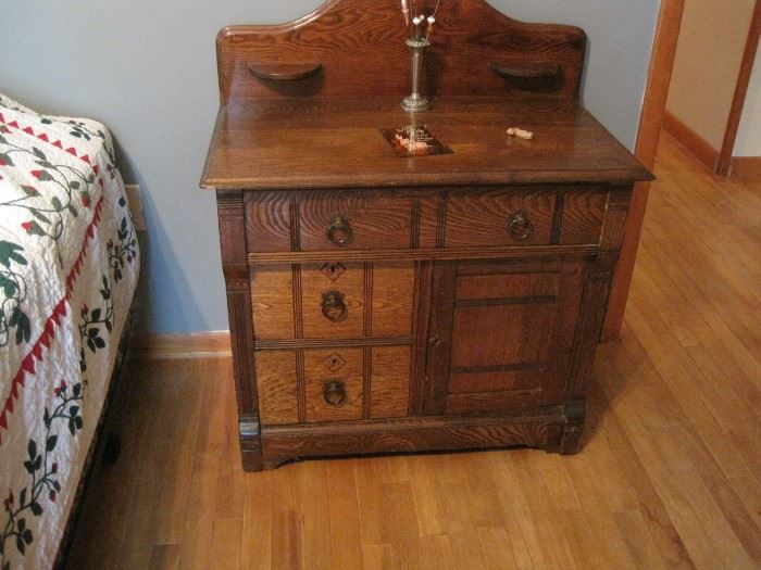 small chest/washstand