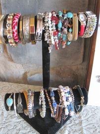 costume jewelry bracelets