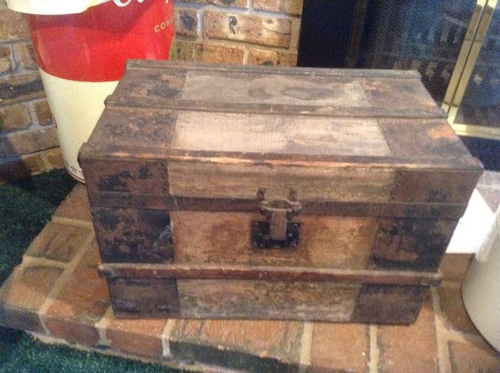 Old doll trunk