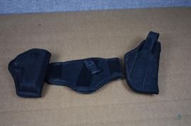 Canvas Holsters / 3 Holsters Biachi Size 13, Uncle Mike Sidekick size 0 and Uncle Mike Sidekick Size 15. LOCATION 19

