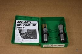 RCBS  F L Re-Loading Die Set for .243 Winchester / Gently Used and In Box. LOCATION 18
