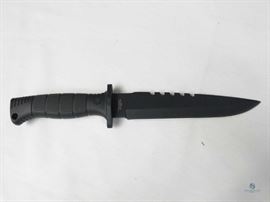 Kentucky Hunting Knife w/Steel Black Blade / Kentucky Cutlery Company, 7" Blade, Rubber Type Handle, New in Nylon Sheath. LOCATION 20
