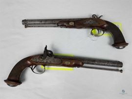 Unknown make Dueling Pistol / 2 of two sold as a set. Unknown make, Flintlock, black powder, appears to be late 1700's dueling pistols, hex barrels, wooden grips. No maker's marks. Fair-poor condition. Includes custom antique storage box N/A unk, FFL #275 and FFL #274
