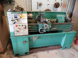 1 Central machinery gear head metal lathe.